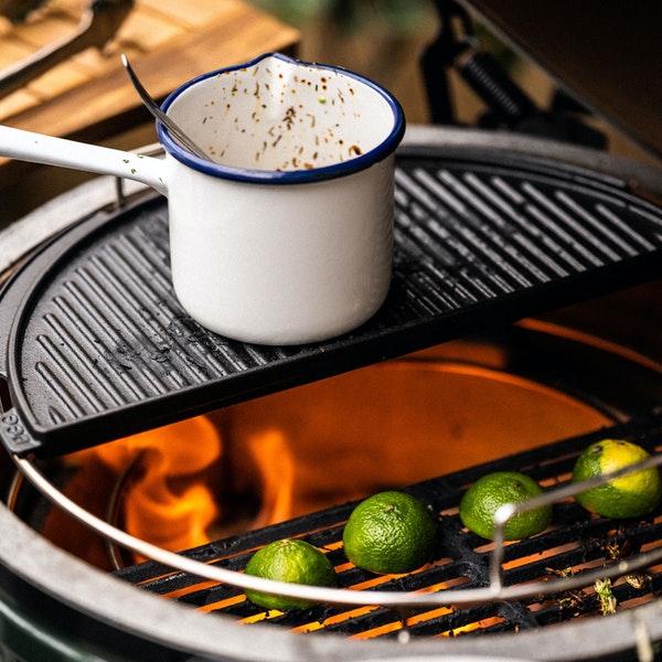 Half Moon Cast Iron Plancha Griddle for Large EGG